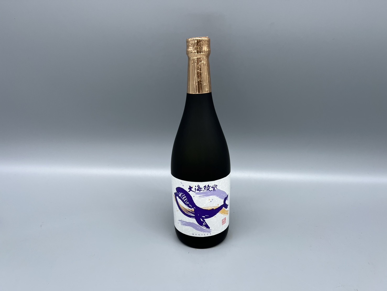 芋焼酎 くじらボトル綾紫黒麹 大海酒造 720ml 25度